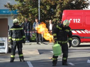 Kako lahko ukrepam sam – napotki ter predstavitev reševalnih služb in policijeKako lahko ukrepam sam – napotki ter predstavitev reševalnih služb in policije1